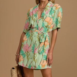 BNWT Lulu's Totally Tropical Light Green Floral Print Button-Up Shirt Dress S